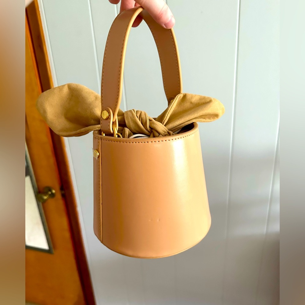 Looks Like Summer Bucket Bag